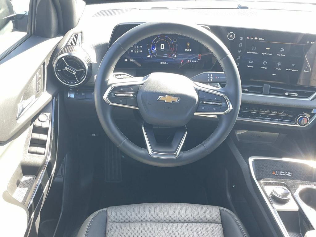 New 2026 Chevrolet Equinox LT w/ Convenience Package II image 14