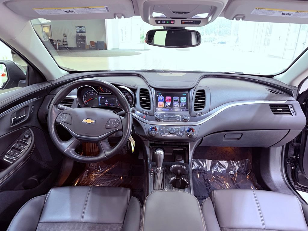 Used 2017 Chevrolet Impala LT w/ Convenience Package FWD image 7