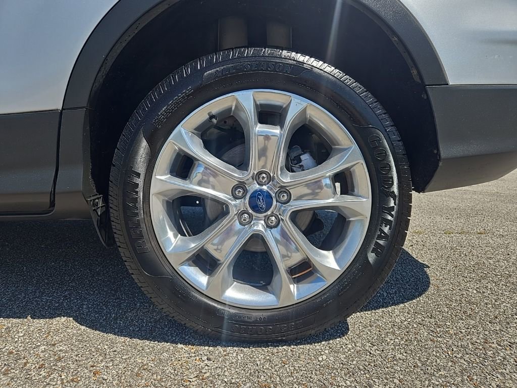 Used 2013 Ford Escape SEL image 25