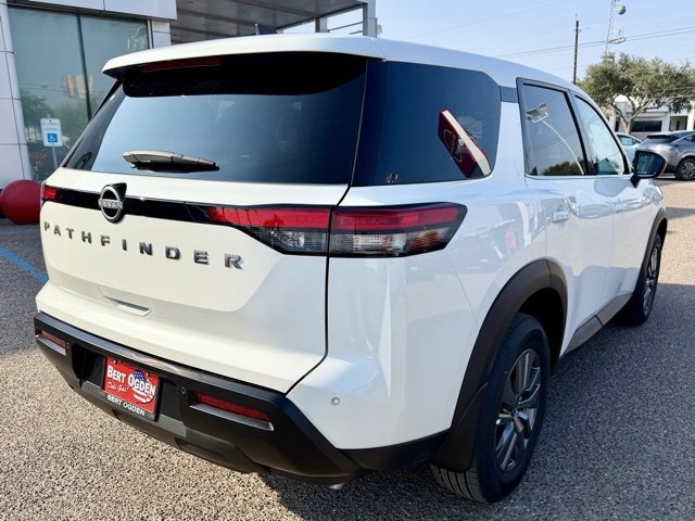 New 2026 Nissan Pathfinder S image 7
