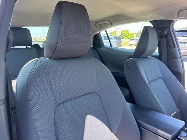 Used 2024 Toyota Prius LE FWD image 21