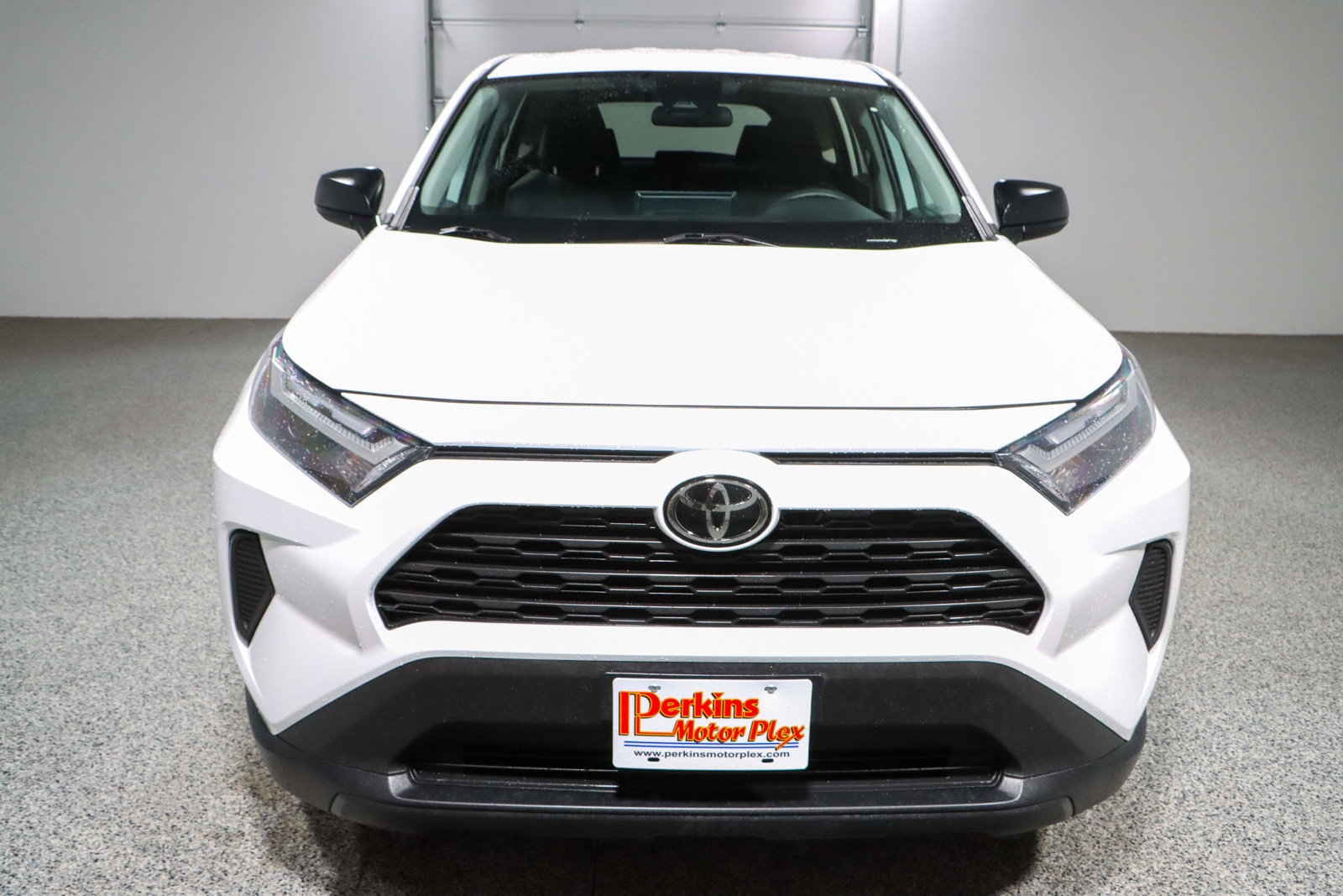 Used 2024 Toyota RAV4 LE image 4