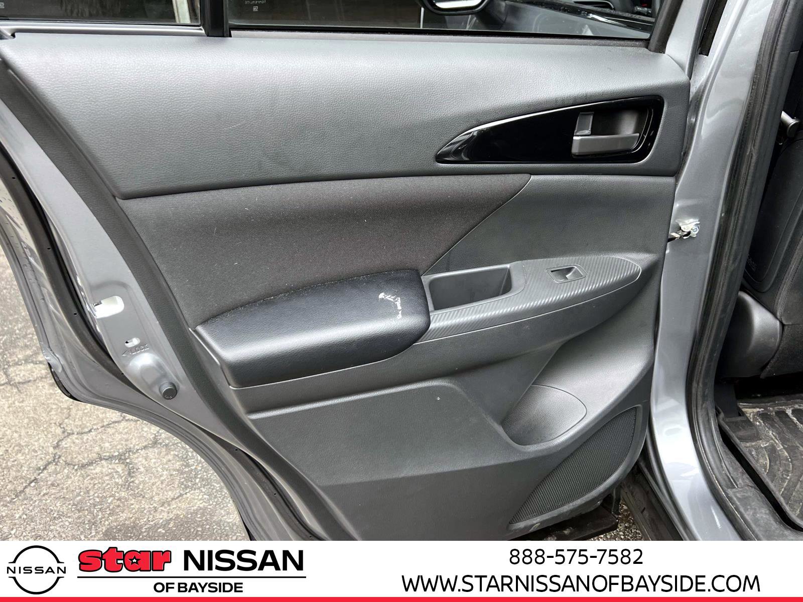 Used 2024 Mitsubishi Eclipse Cross LE AWD/4WD image 11