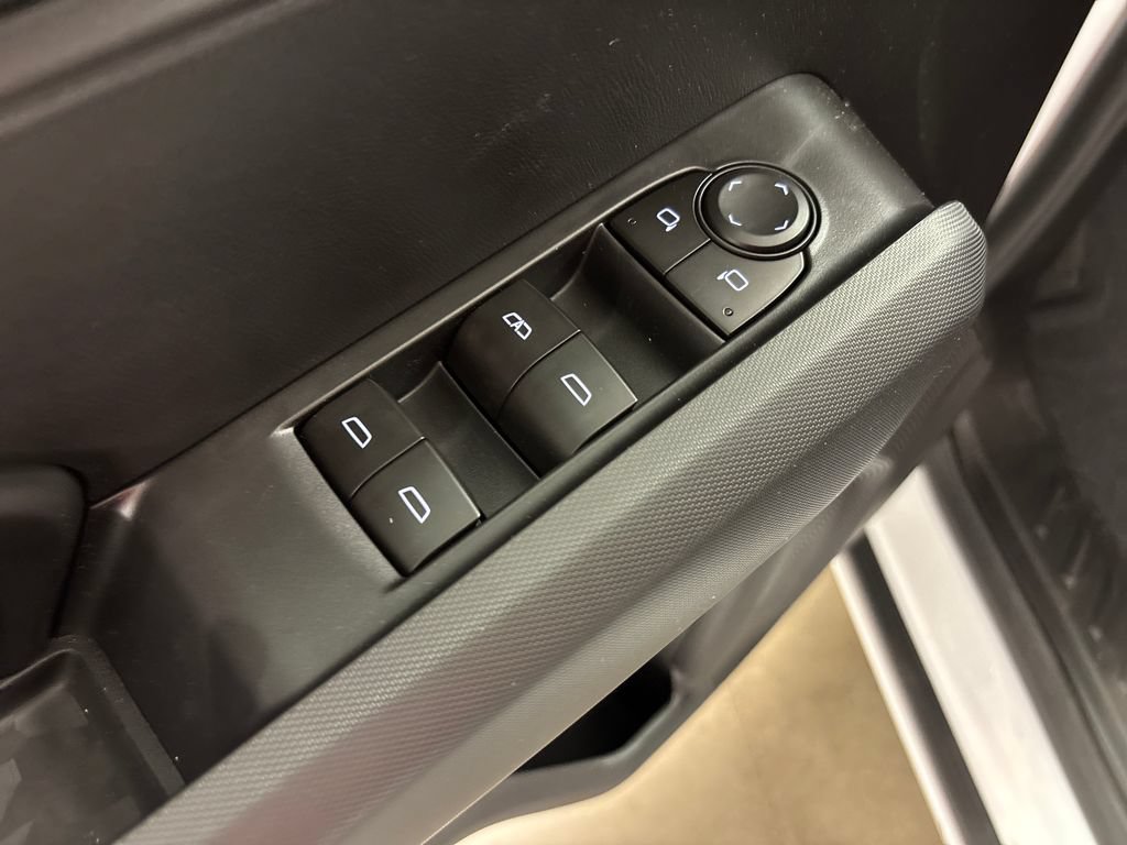 New 2026 GMC Canyon Elevation w/ Convenience Package RWD image 21