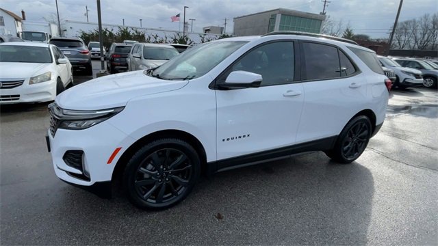 Used 2023 Chevrolet Equinox RS w/ RS Leather Package image 6