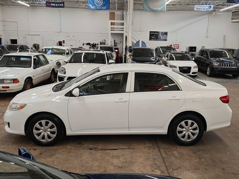 Used 2010 Toyota Corolla LE FWD image 14