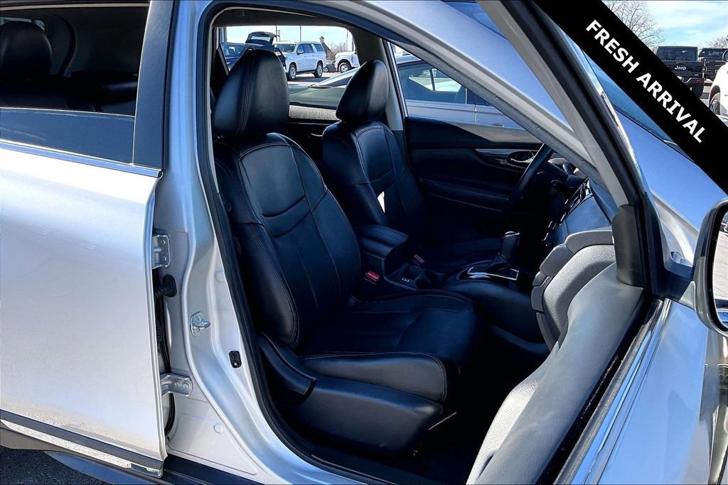 Used 2018 Nissan Rogue SL image 27