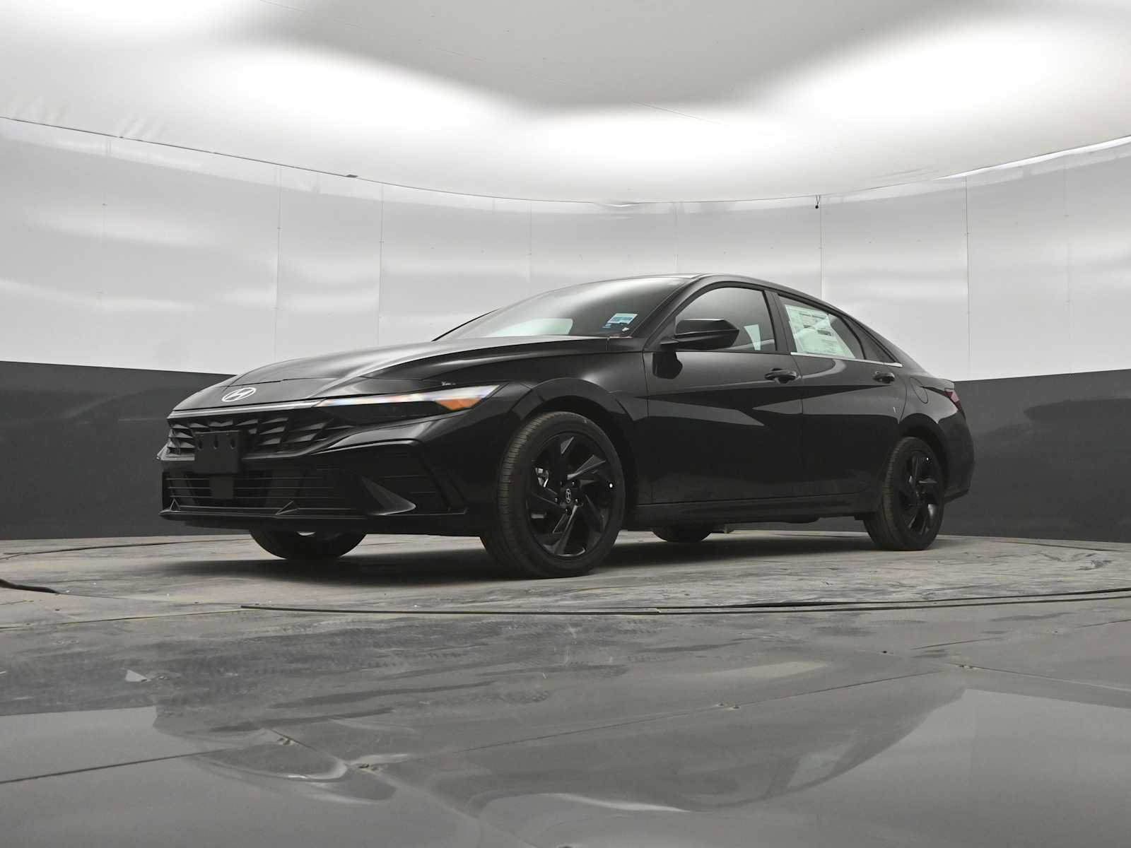 New 2026 Hyundai Elantra SEL Sport FWD image 33