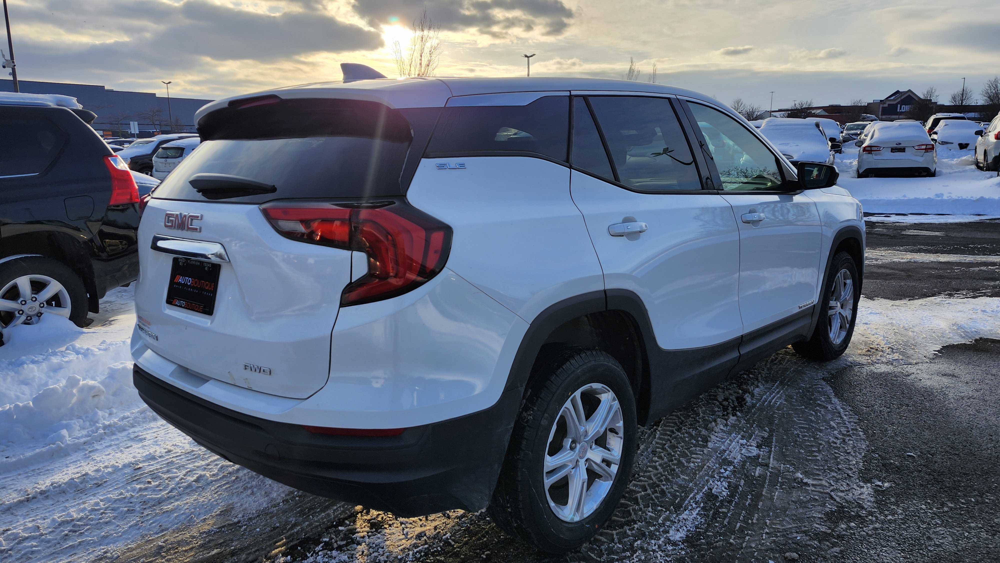 Used 2019 GMC Terrain SLE w/ LPO, Floor Liner Package image 16