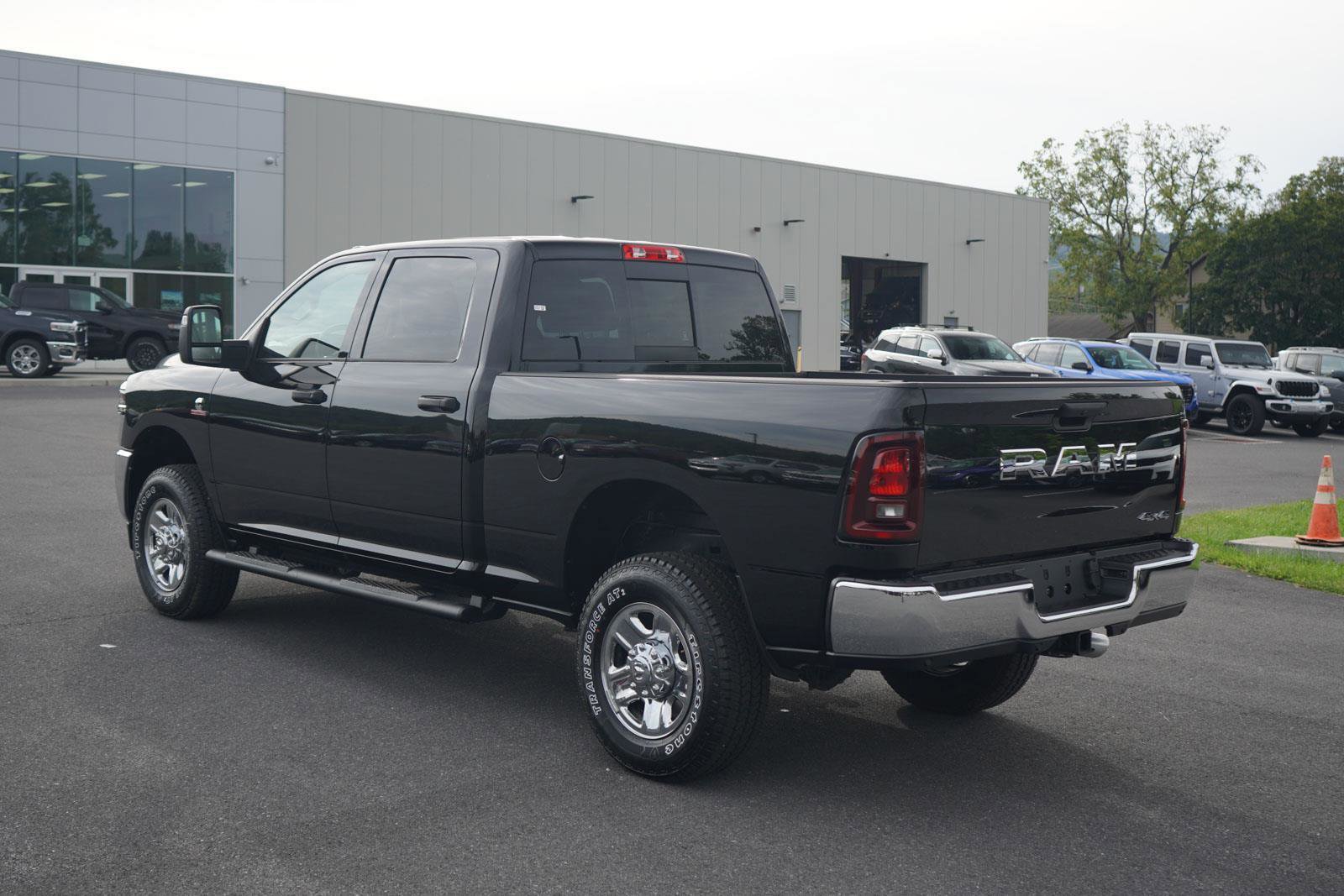 New 2025 RAM 2500 Tradesman AWD/4WD image 14