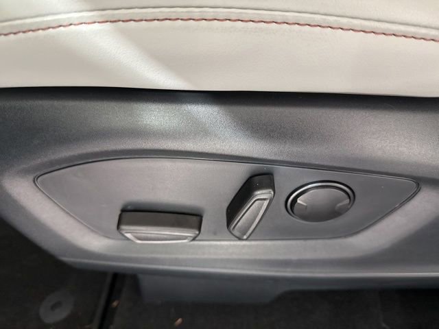 Used 2025 Ford Explorer Active w/ Active Comfort Package image 23