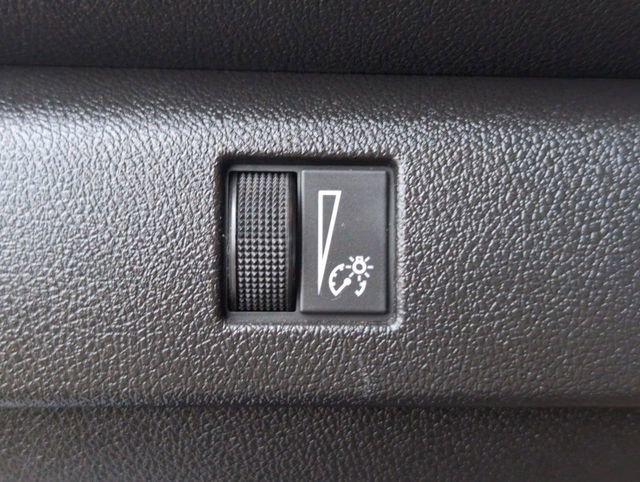 Used 2024 Chevrolet Colorado Trail Boss AWD/4WD image 17