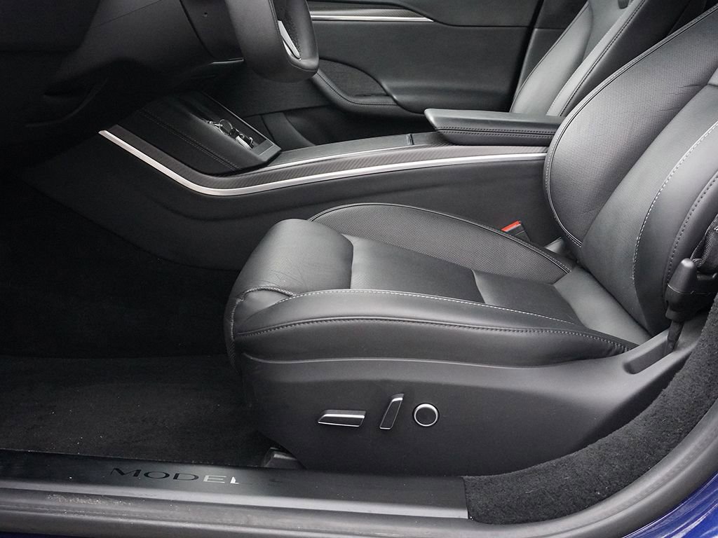 Used 2022 Tesla Model S Plaid image 28