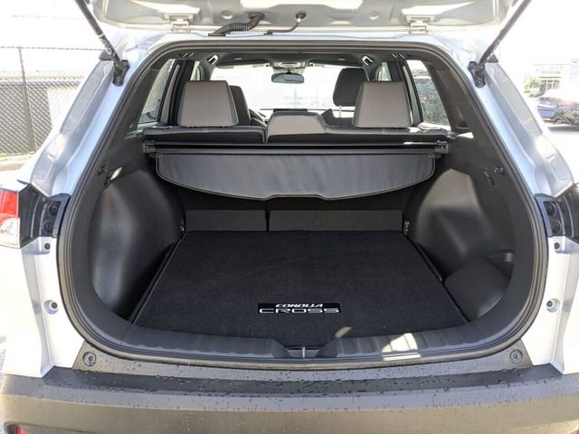 Used 2023 Toyota Corolla Cross SE image 35