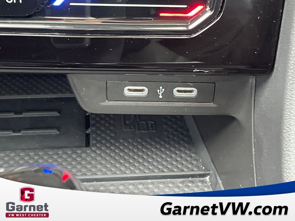 Certified 2025 Volkswagen Jetta SE image 31