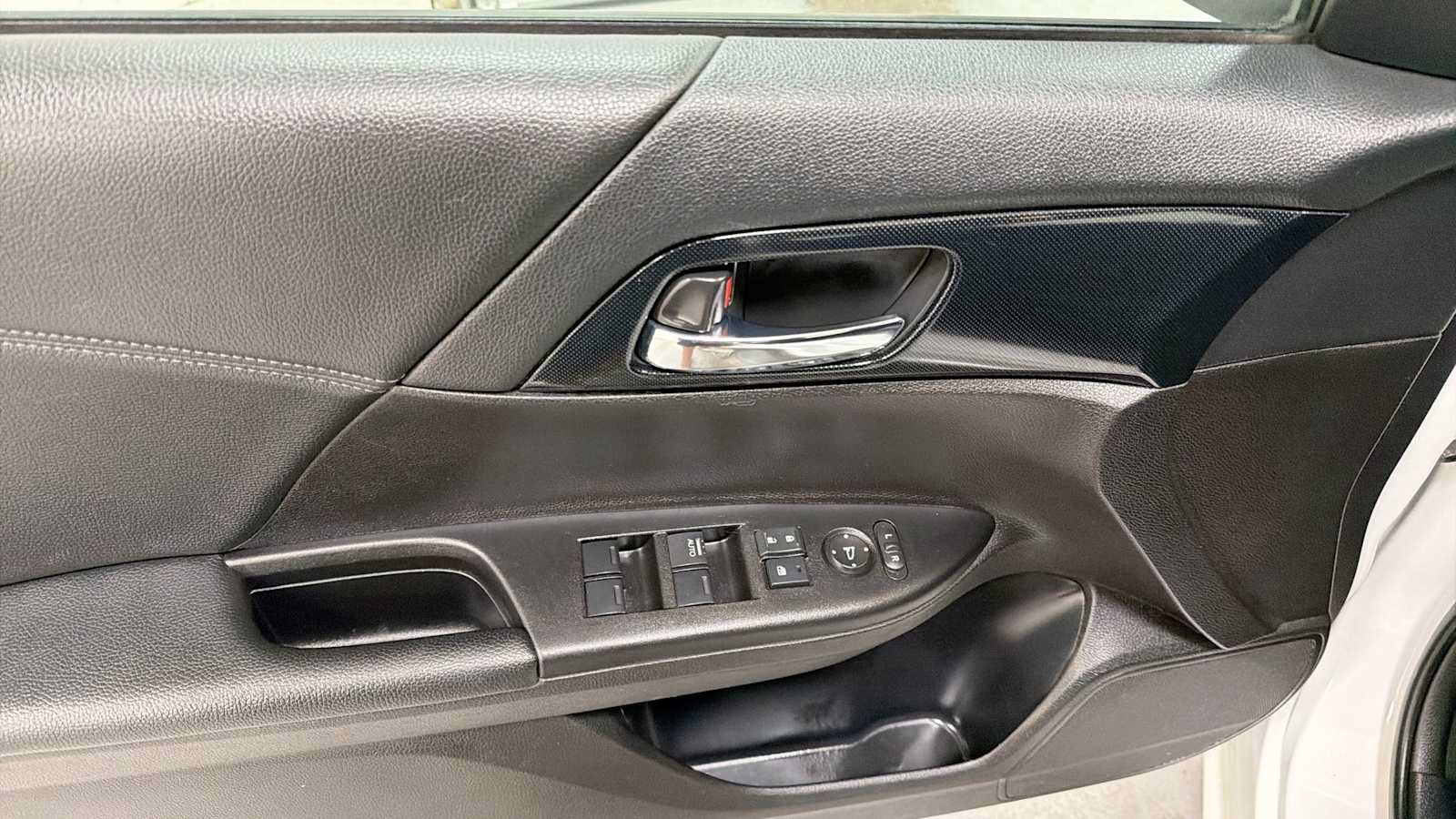 Used 2014 Honda Accord Sport image 15
