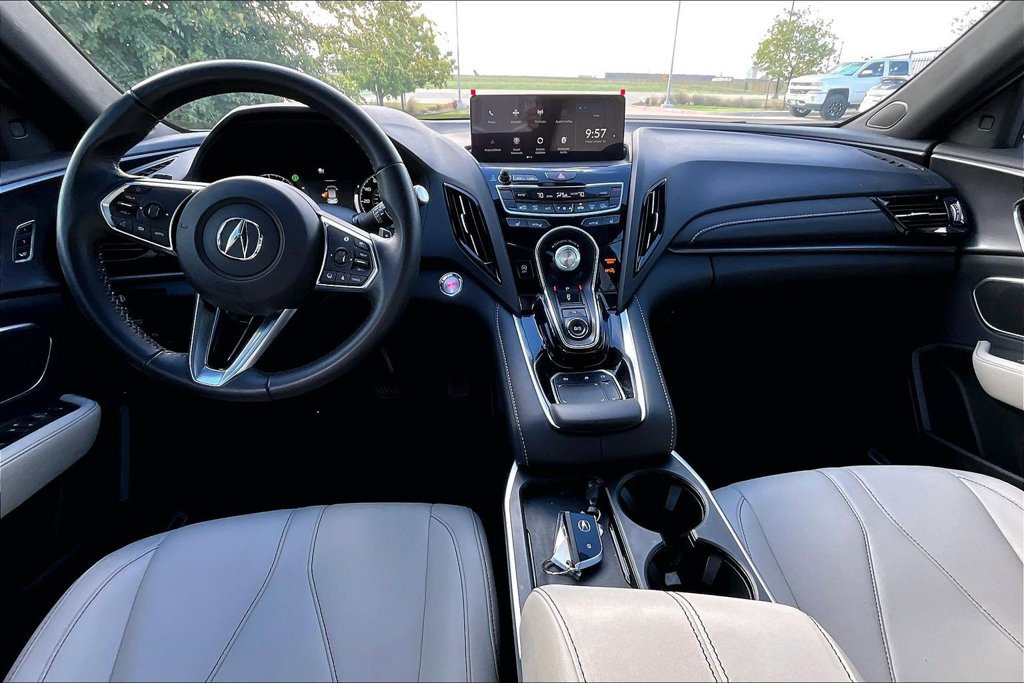Used 2025 Acura RDX SH-AWD image 17
