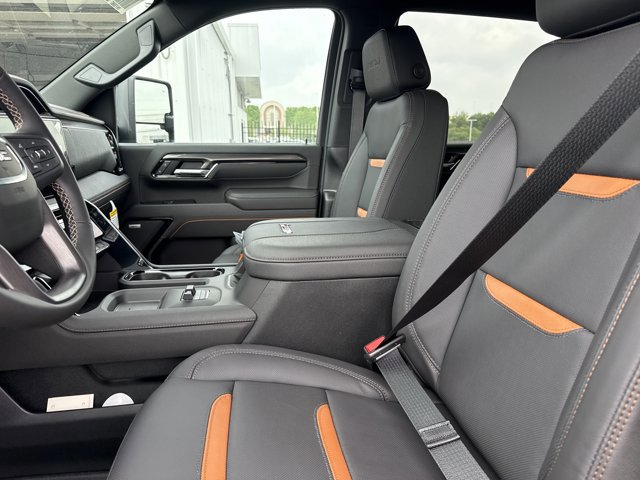 New 2026 GMC Sierra 2500 AT4 w/ AT4 Premium Plus Package AWD/4WD image 3