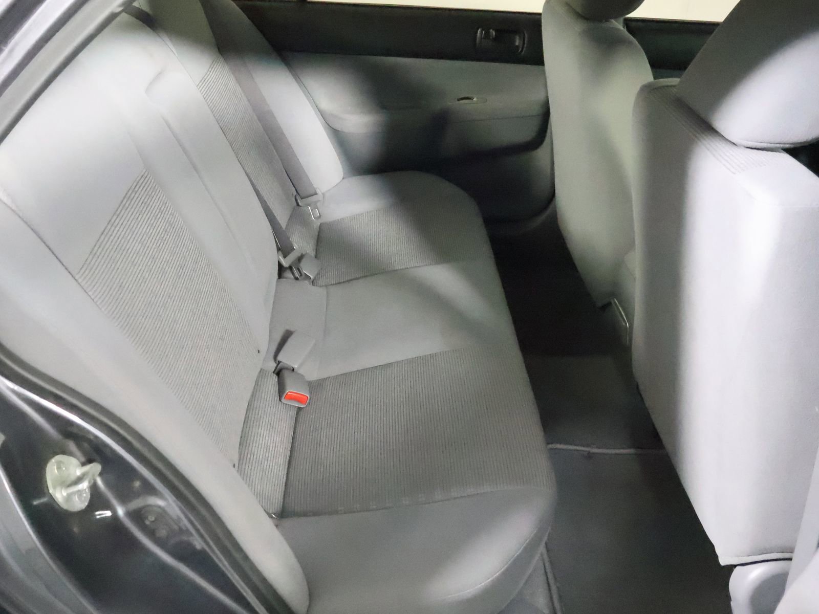 Used 2005 Mitsubishi Lancer ES image 22