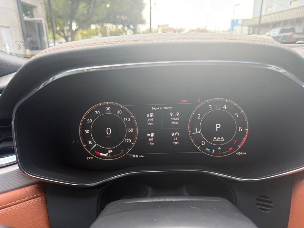 Used 2024 Jaguar XF R-Dynamic SE RWD image 15