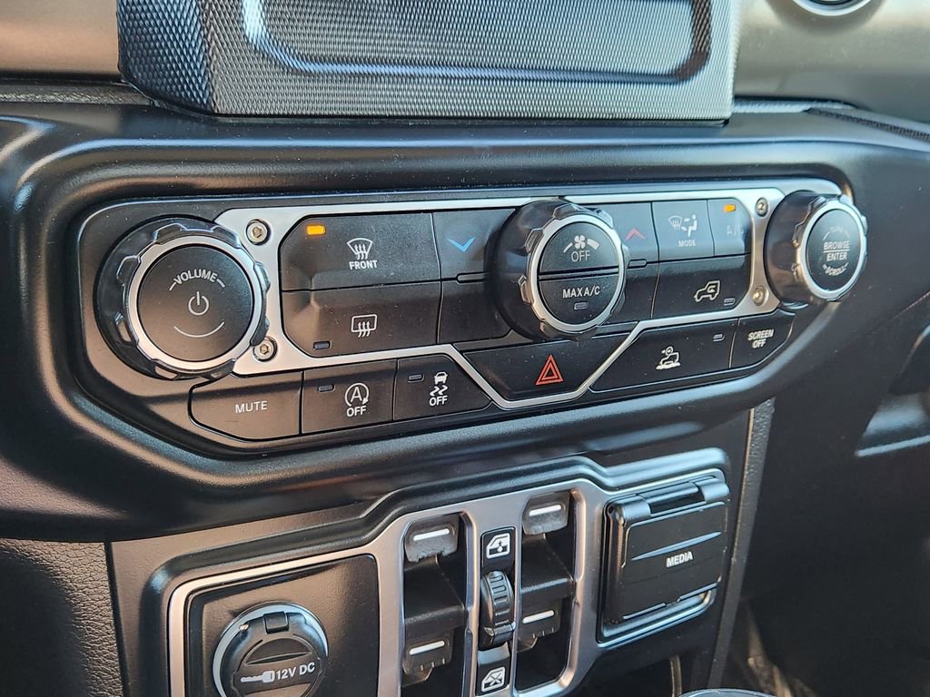 Used 2023 Jeep Gladiator Sport image 9