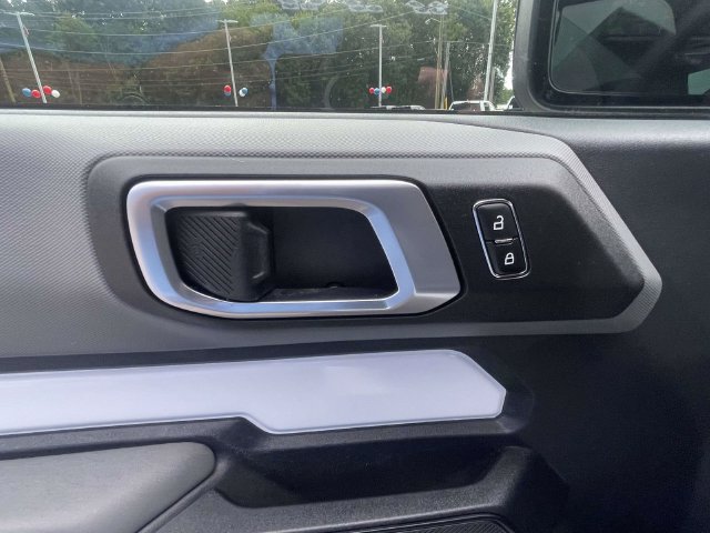 Certified 2023 Ford Bronco 2-Door AWD/4WD image 13