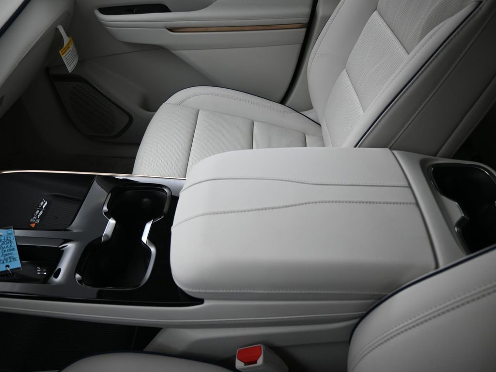 New 2026 Buick Enclave Avenir w/ Super Cruise Package AWD/4WD image 12