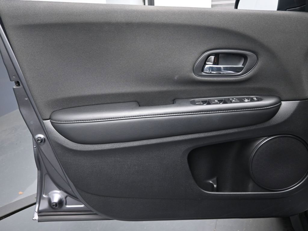 Used 2022 Honda HR-V LX image 19
