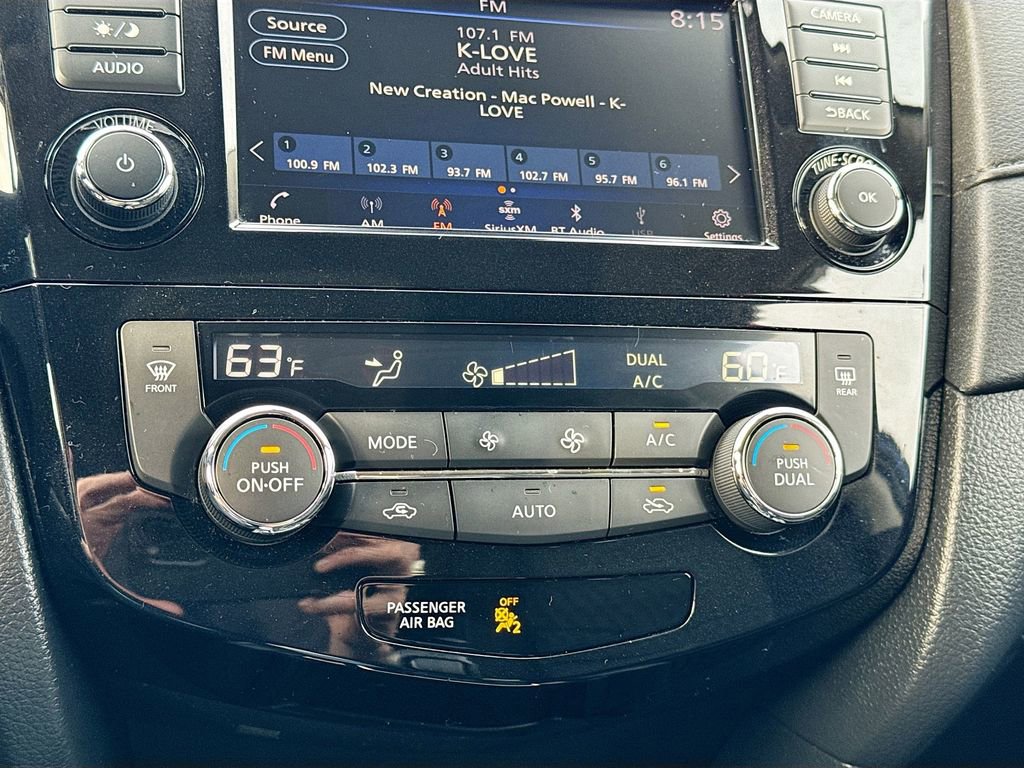 Used 2020 Nissan Rogue SV image 14