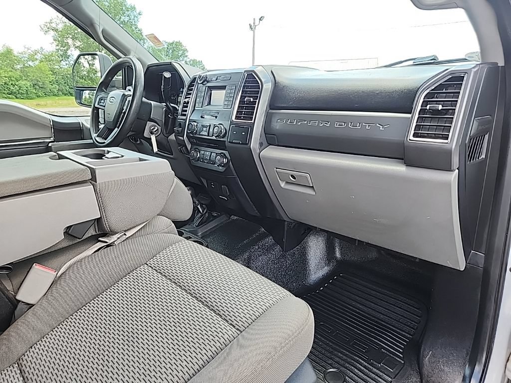 Used 2017 Ford F250 XLT AWD/4WD image 34