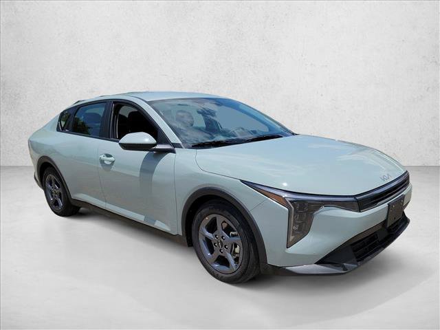 Used 2025 Kia K4 FWD image 3