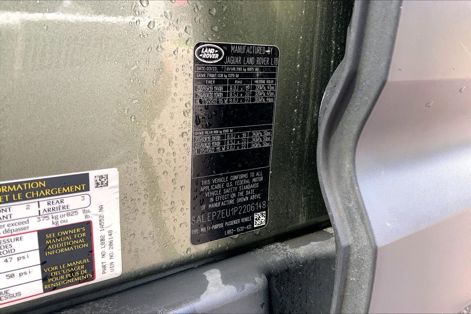 Used 2023 Land Rover Defender 110 SE image 4