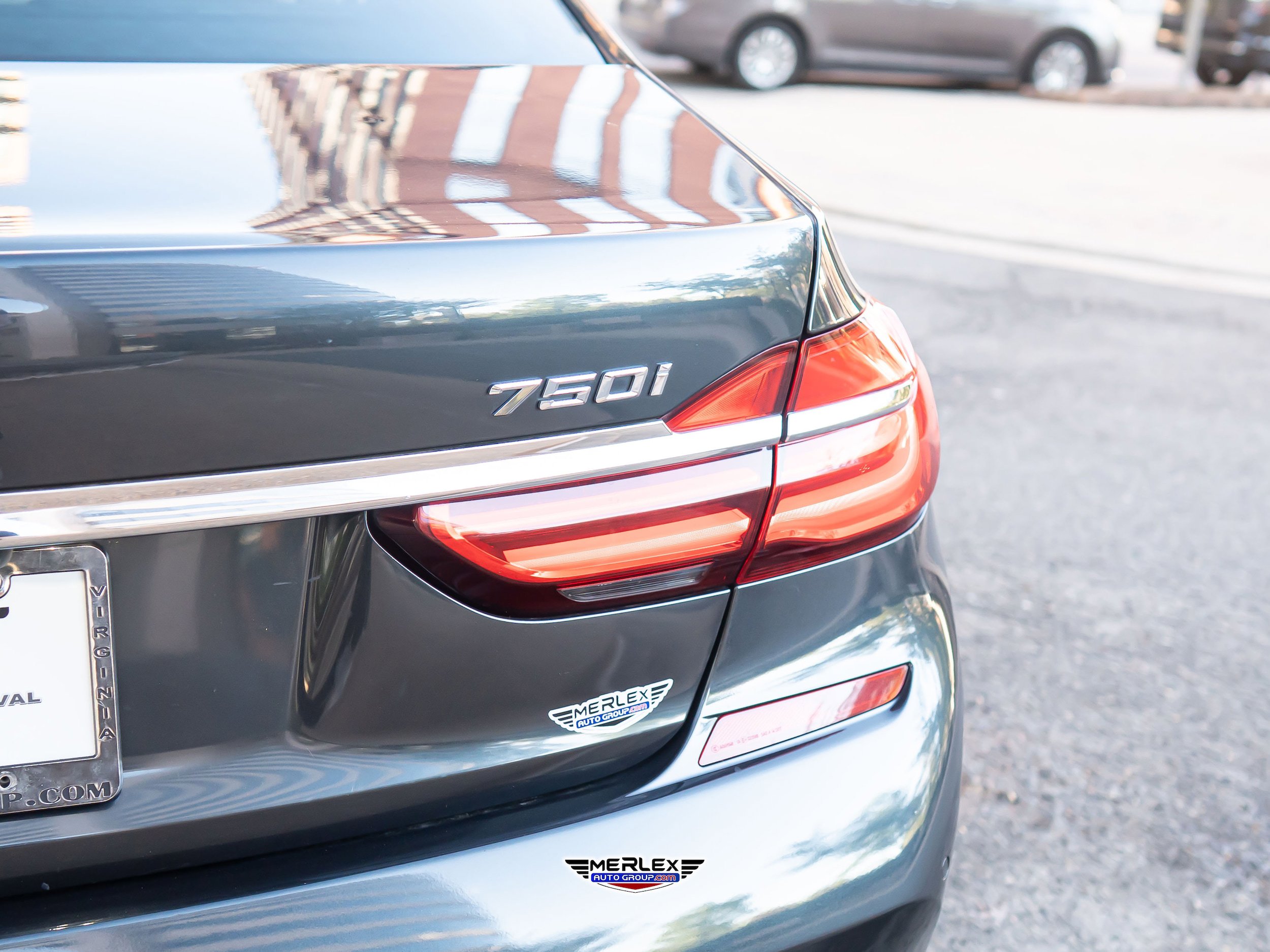 Used 2018 BMW 750i RWD image 51
