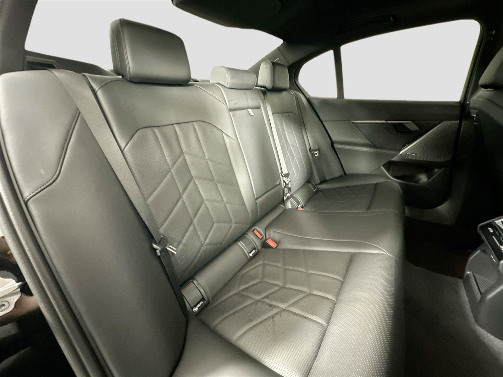 New 2026 BMW 530i xDrive w/ Premium Package image 27