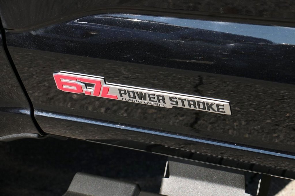 Certified 2025 Ford F350 Lariat w/ Lariat Ultimate Package image 11