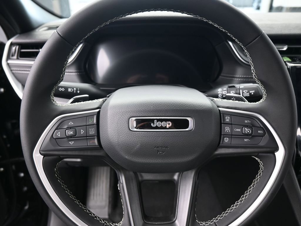 New 2026 Jeep Grand Cherokee L Laredo image 15