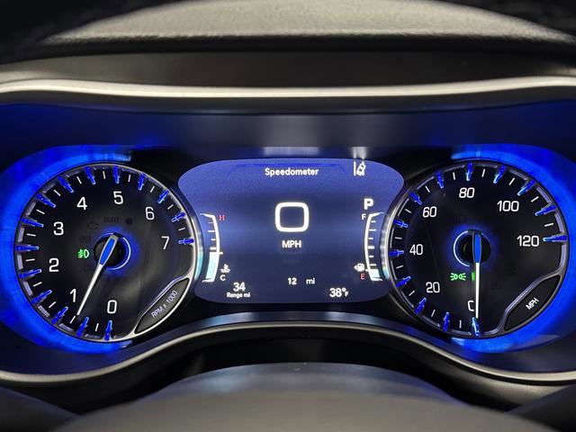 New 2026 Chrysler Pacifica Select image 18