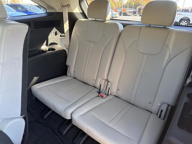 New 2026 Kia Sorento S w/ S Panoramic Sunroof Package FWD image 16