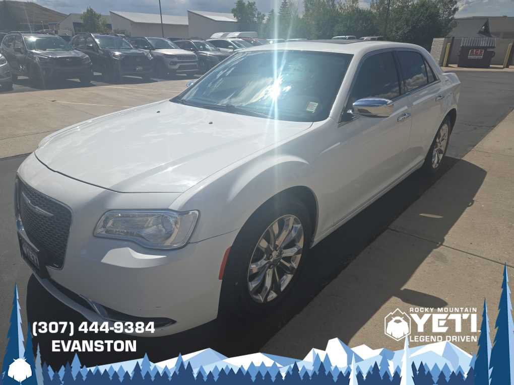 Used 2017 Chrysler 300 C AWD/4WD image 7