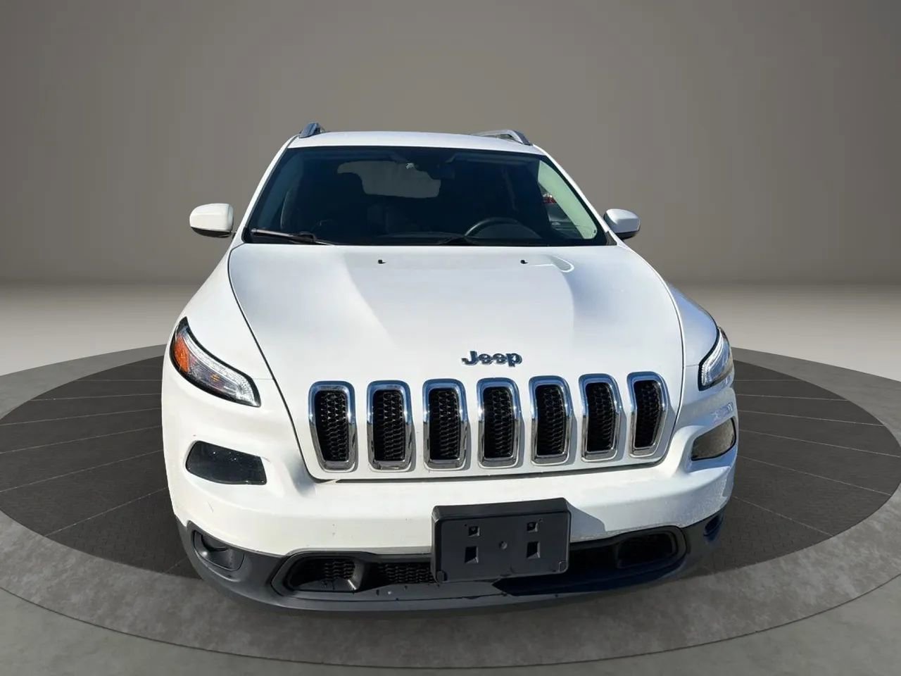 Used 2016 Jeep Cherokee Latitude w/ Cold Weather Group AWD/4WD image 20