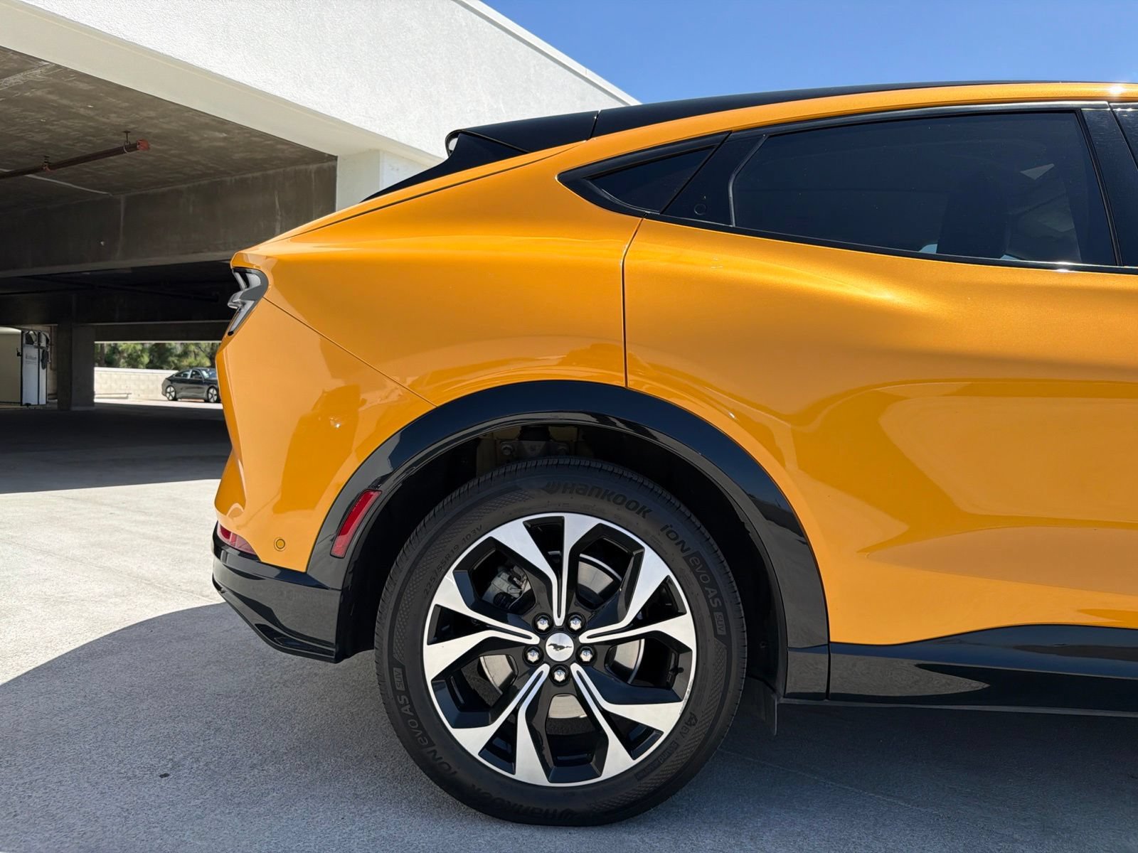 Used 2022 Ford Mustang Mach-E Premium AWD/4WD image 5