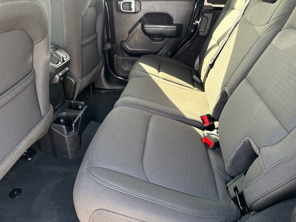 Used 2023 Jeep Wrangler Sport S image 18