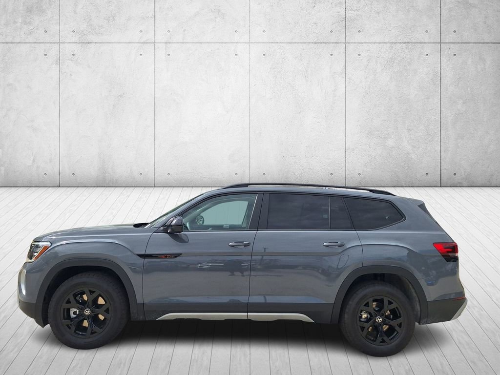 New 2026 Volkswagen Atlas Peak Edition image 2