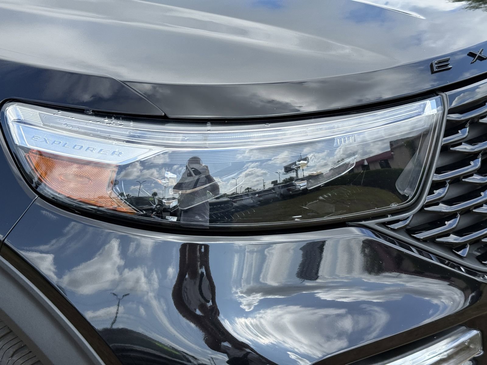 Certified 2023 Ford Explorer ST-Line w/ Class IV Trailer Tow Package RWD image 11