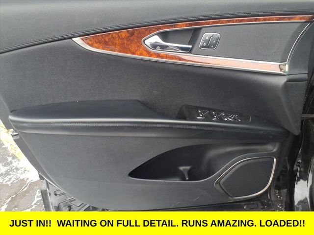 Used 2019 Lincoln Nautilus Select image 13