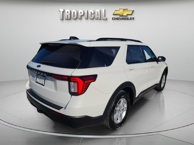 Used 2025 Ford Explorer Active RWD image 5
