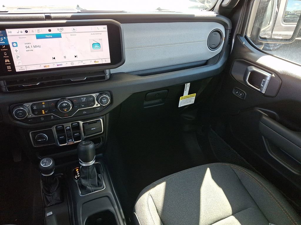 New 2026 Jeep Gladiator Sport AWD/4WD image 12