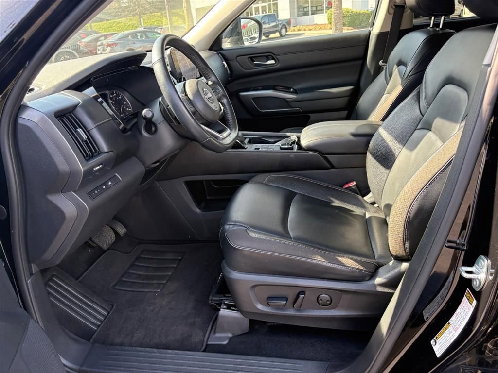 Certified 2022 Nissan Pathfinder SL image 17