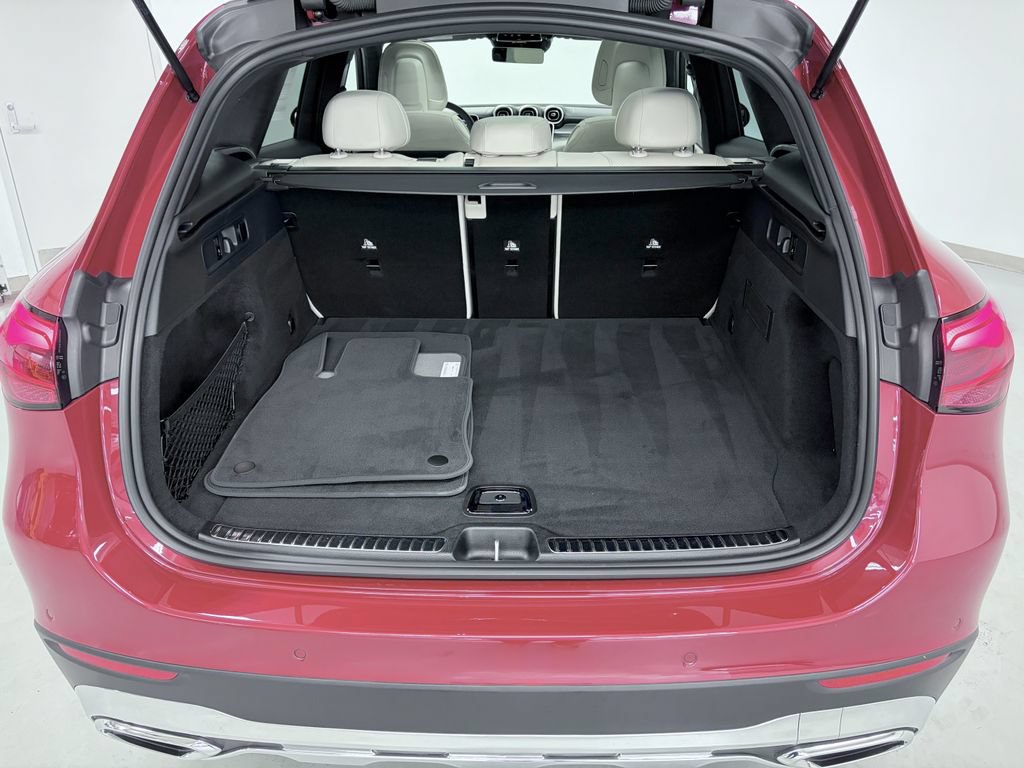 Certified 2025 Mercedes-Benz GLC 300 4MATIC image 25