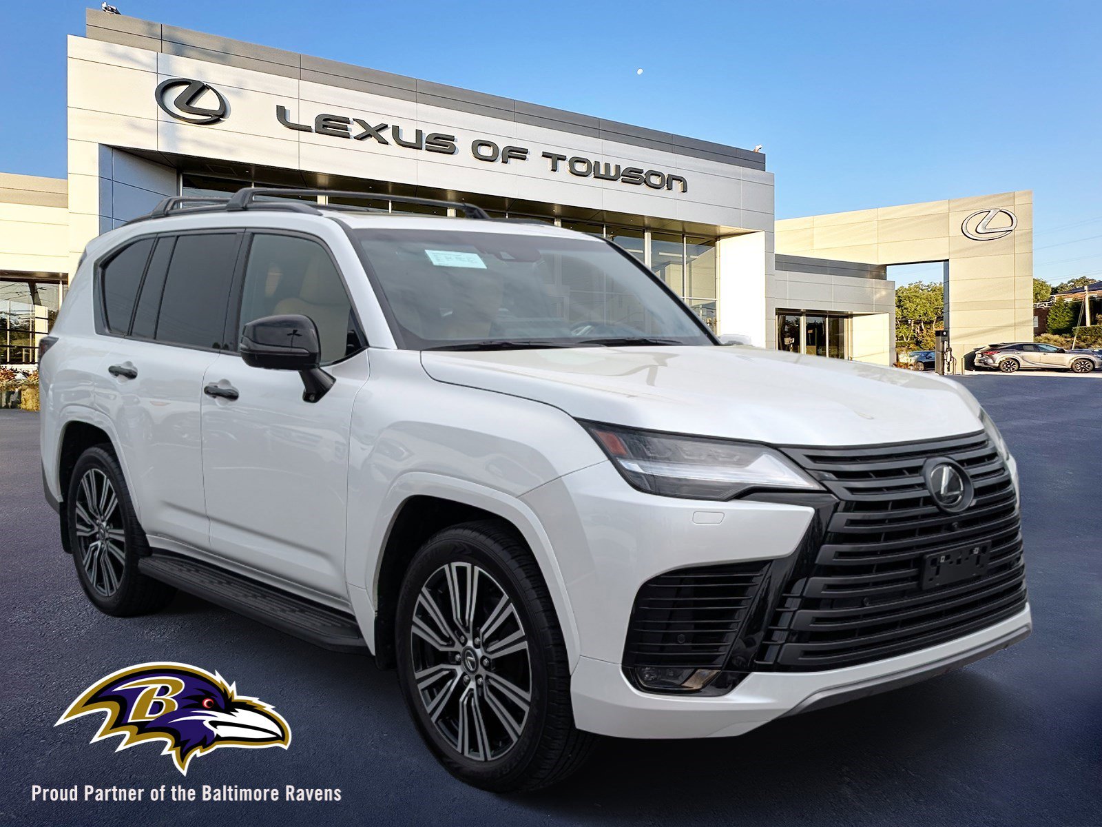 Used 2024 Lexus LX 600 4WD w/ Appearance Package image 1